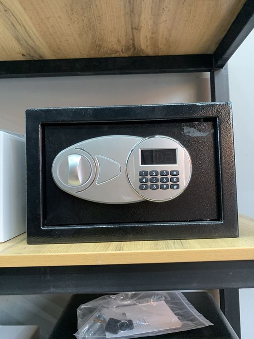 Seyf  ofisniy damashniy seyflar Сейфы