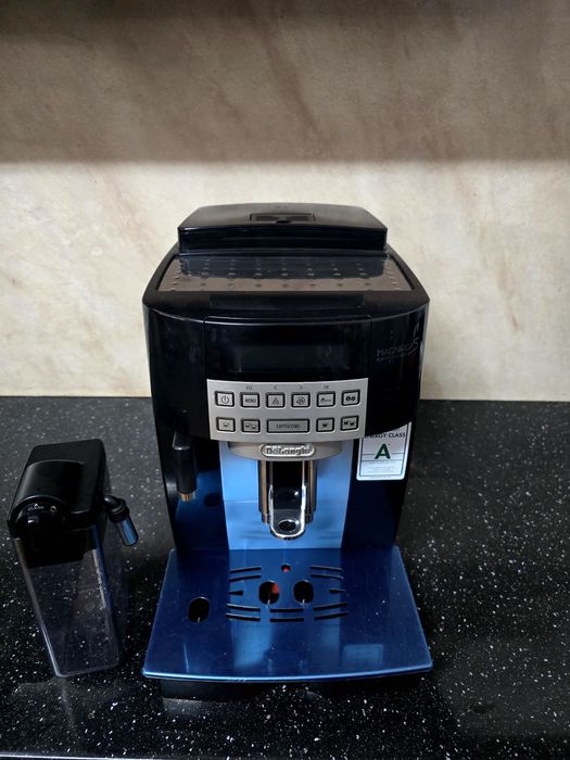 expresor aparat cafea Delonghi magnifica capucino, garanție