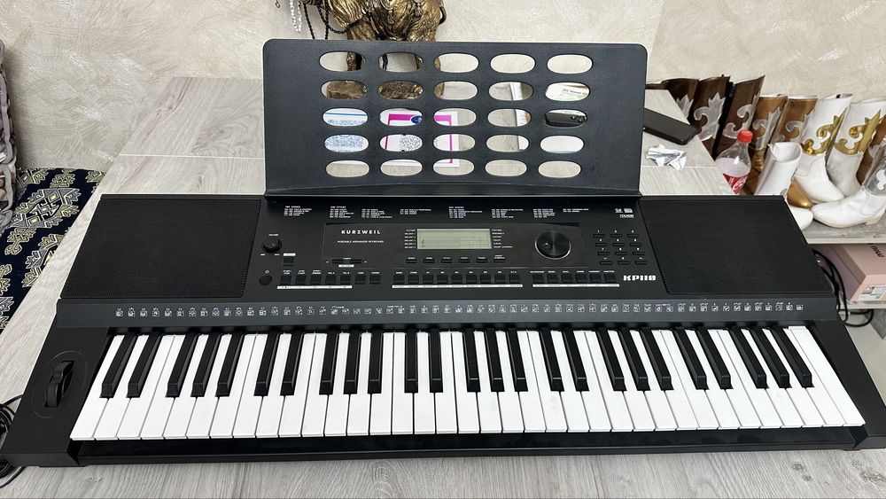 Синтезатор KURZWEIL KP 110