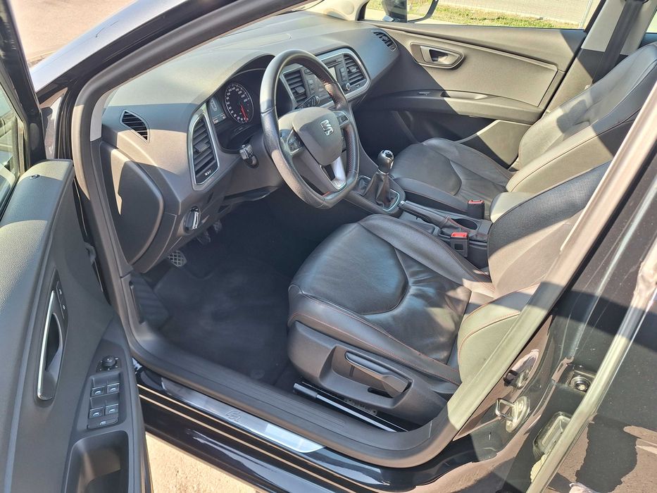 Seat Leon FR 1.4 Benzina, 2013, KM REALI, IMPECABILA, Model Dotat - FR - Adusa pe Roti