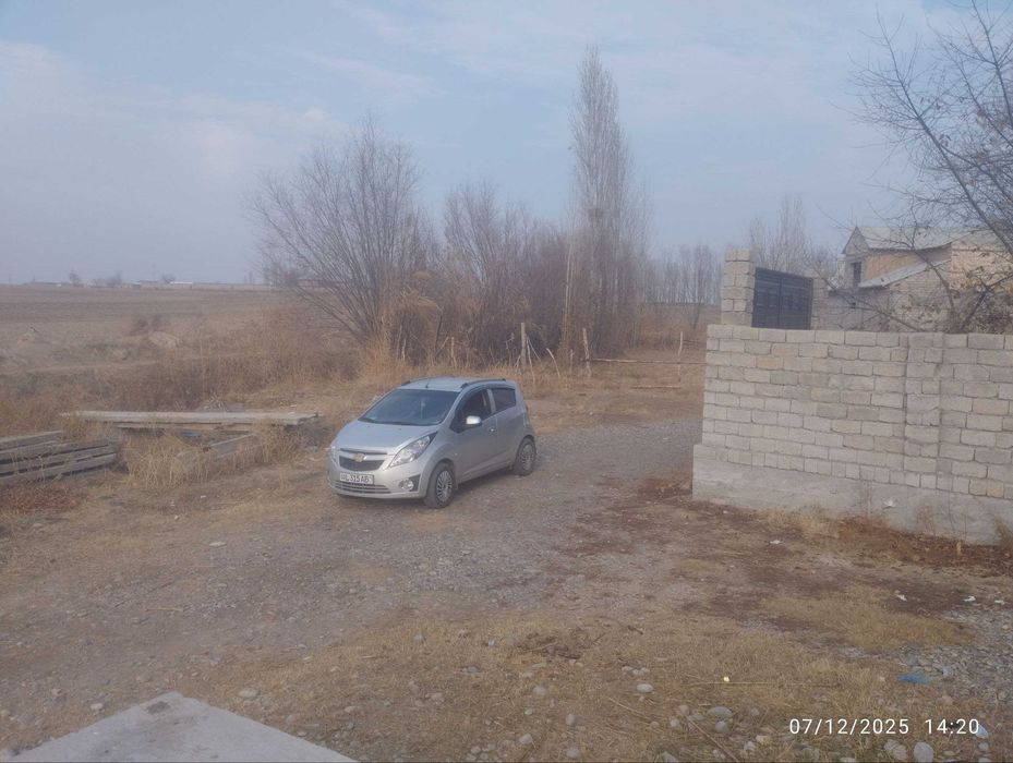 Янгийўл тумани Тинчликда 12 соток уй сотилади М39 гача 1 километр