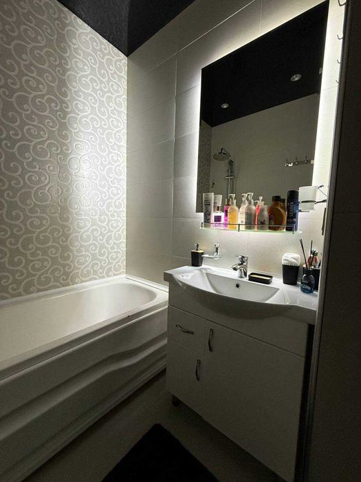 ПРОДАЕТСЯ 2в3/7/9 КВАРТИРА Спец План Ор.р: Сеул Мун, Ул.Бабура