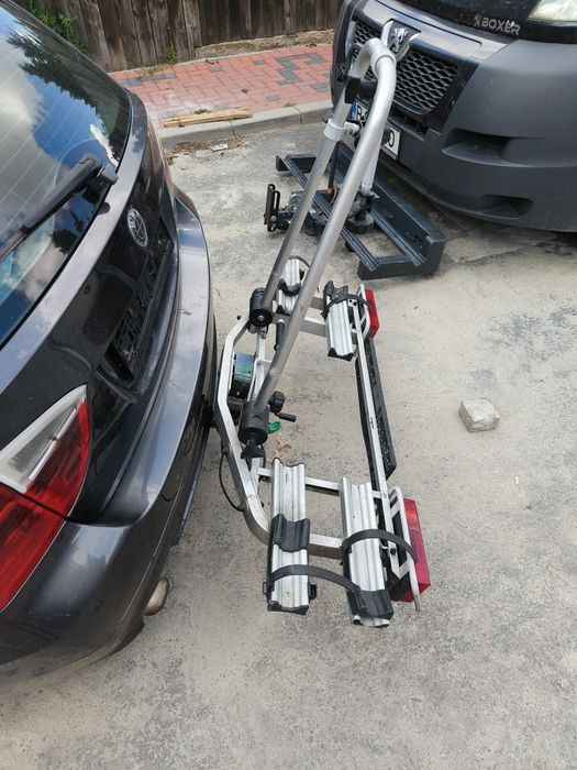 Suport biciclete auto cu prindere pe carlig