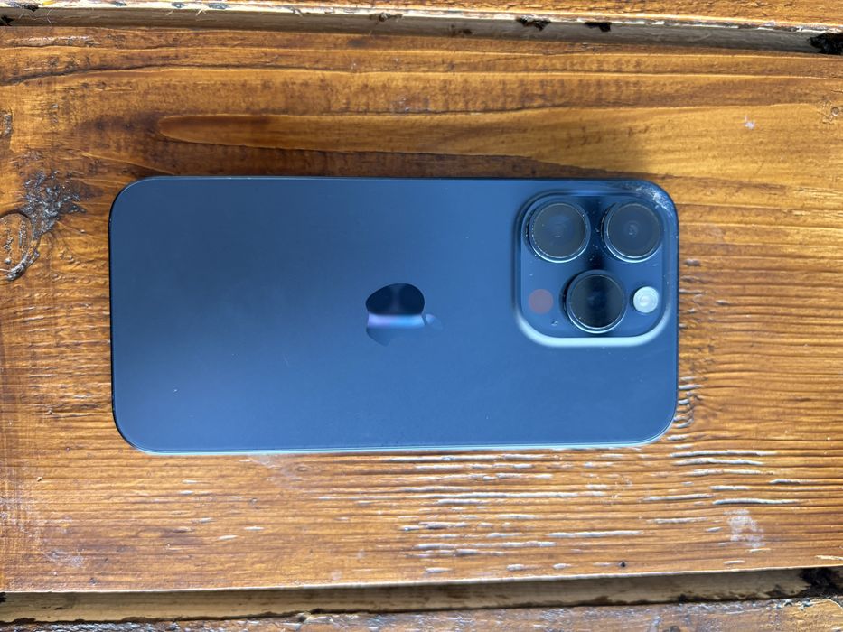 Iphone 15 PRO /128GB/85 Baterie