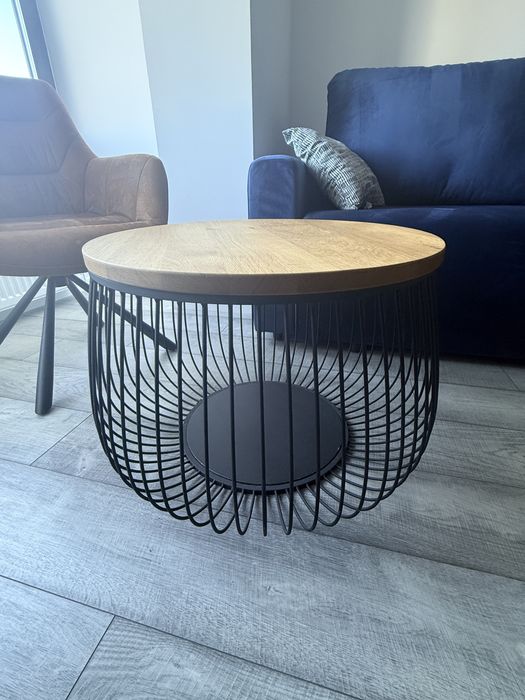 Masuta cafea cu loc de depozitare