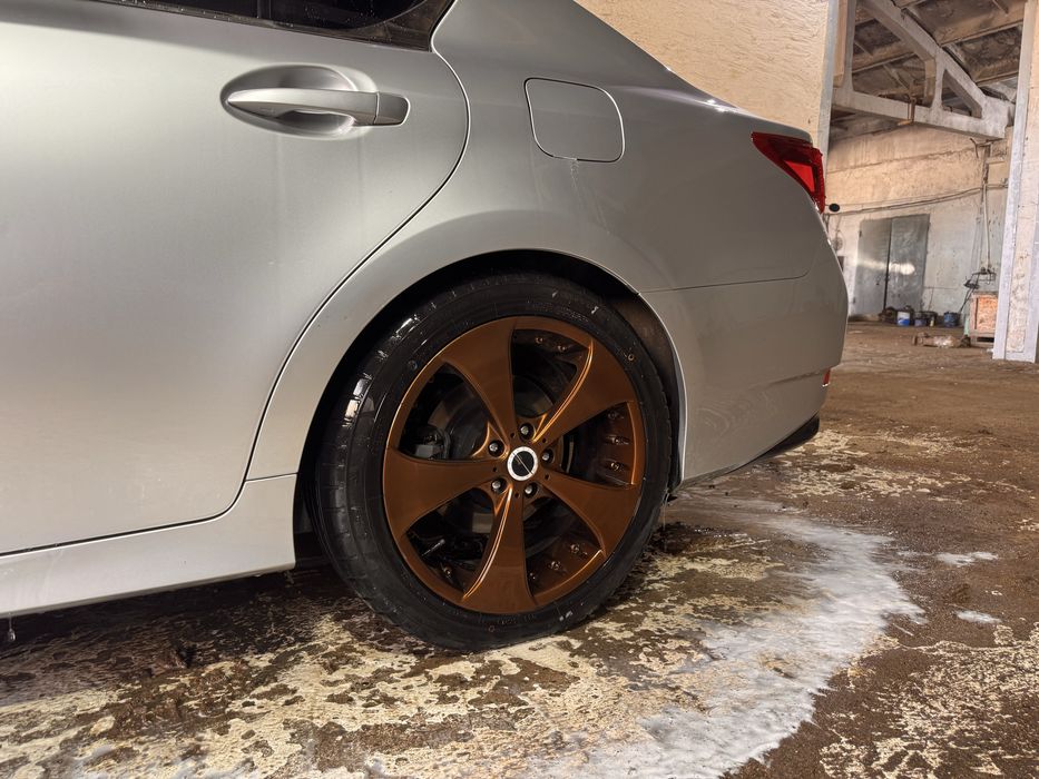 Диски с резиной R19 Lexus