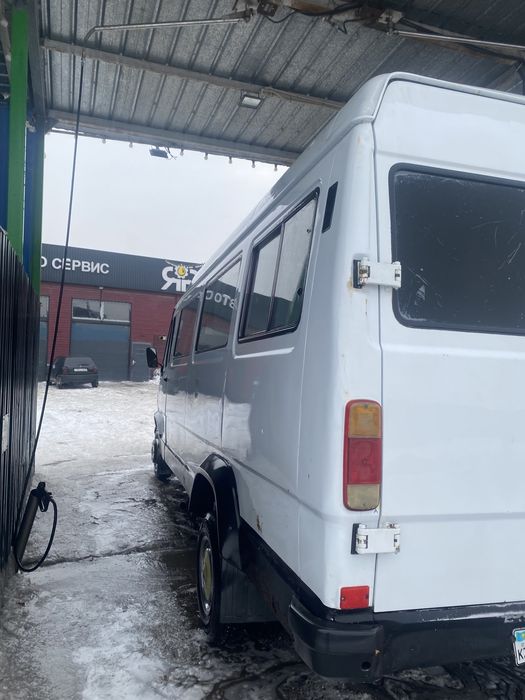 Мерседес бенц 1990