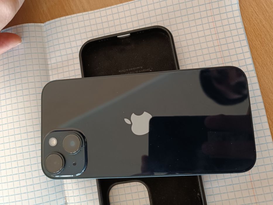 iPhone 14 eSim akumlyator 98%