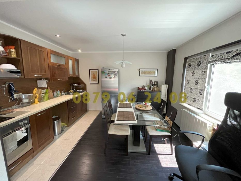 Продава се Къща в с. Владая, Област София-град - 320 кв.м за 750 €/кв.м - Снимка #11