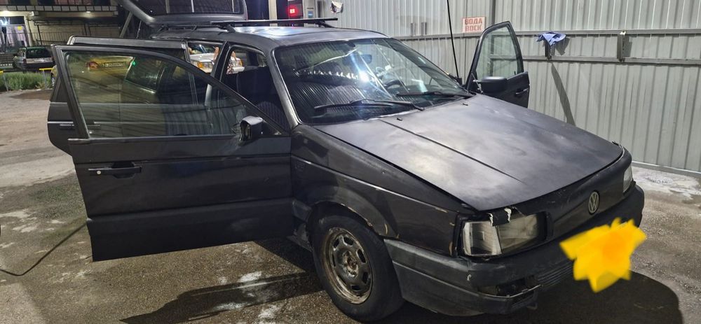 Пассат Б3 сатылады.