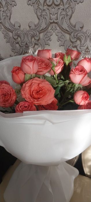 Продам цветы по 4 тыс общий 8 тыс