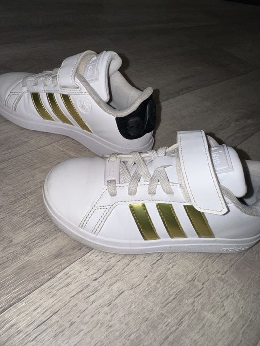 Продам кеды адидас 28 р