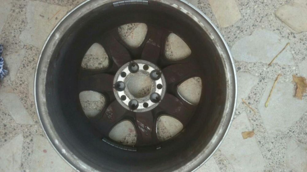 СПЕШНО!Алуминиев джанти за Мерцедес бартер за същите за Тоарег 2,5 tdi