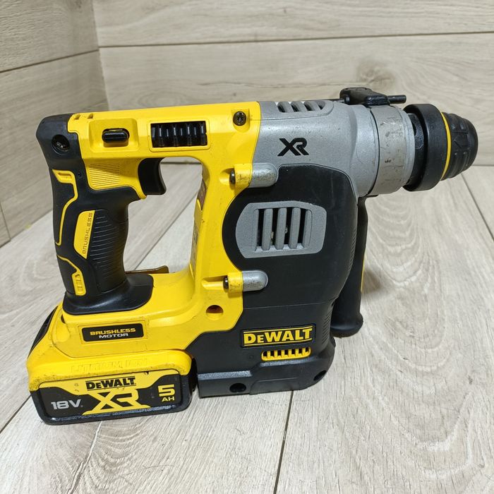 Rotopercutor SDS plus DeWalt DCH 273 impecabil