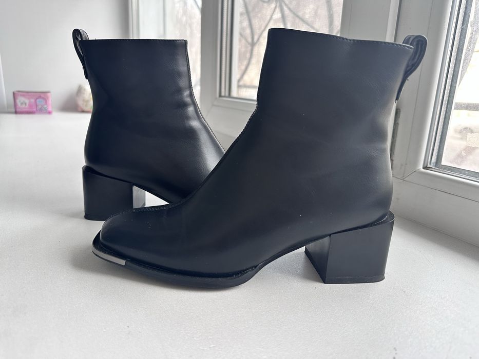 Продам сапоги весна осень