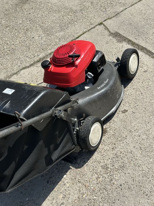 Бензинова самоходна косачка Honda 53 сн