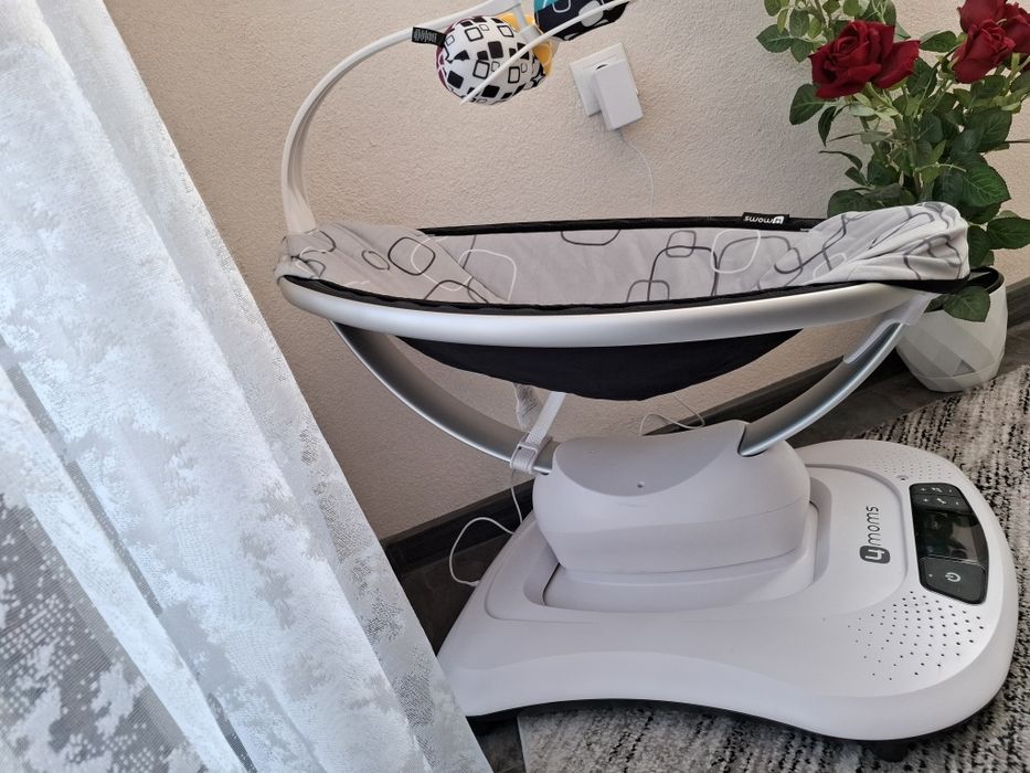 MamaRoo 4 електрическа люлка