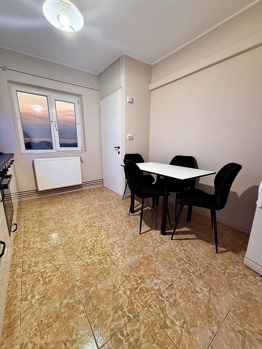Apartament - 2 Camere Decomandat