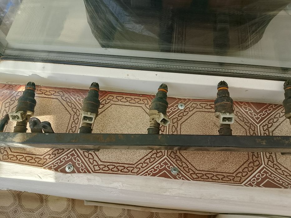 Форсунки, топливная рампа