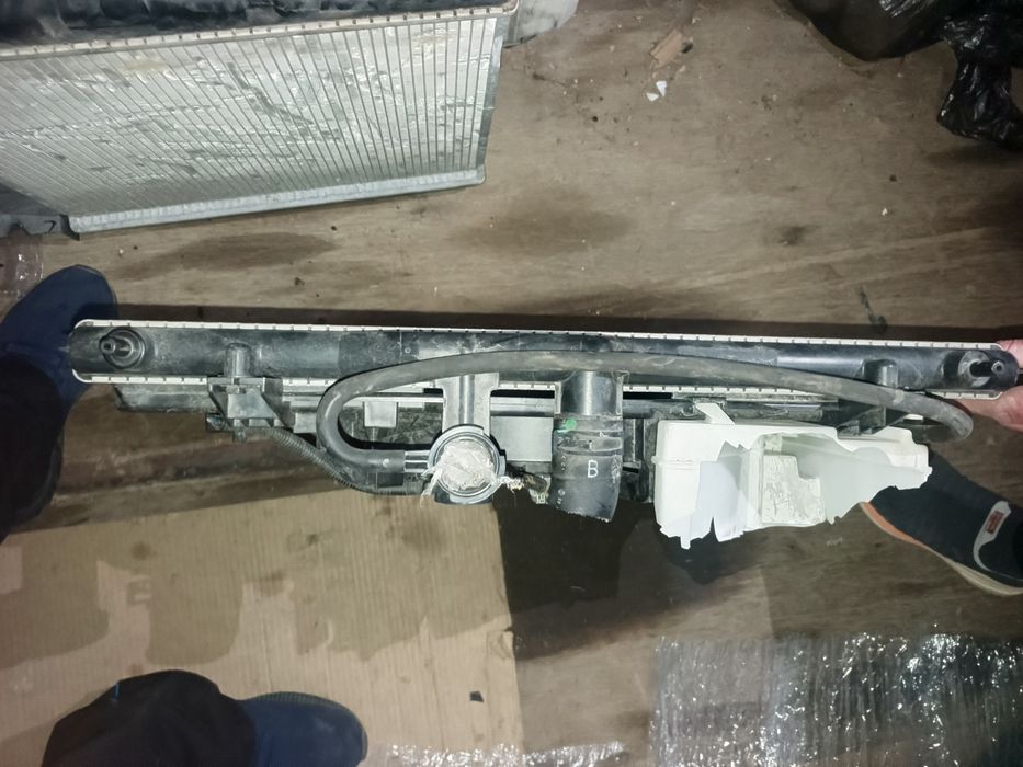 Nissan Bluberd Ниссан Блюберд Радиатор Диффузор