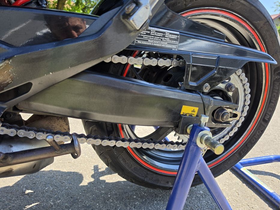 Honda hornet pc 41 an 2009