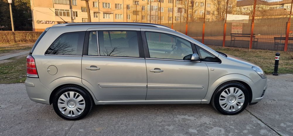 Opel Zafira 1.9 CDTI, 120 CP