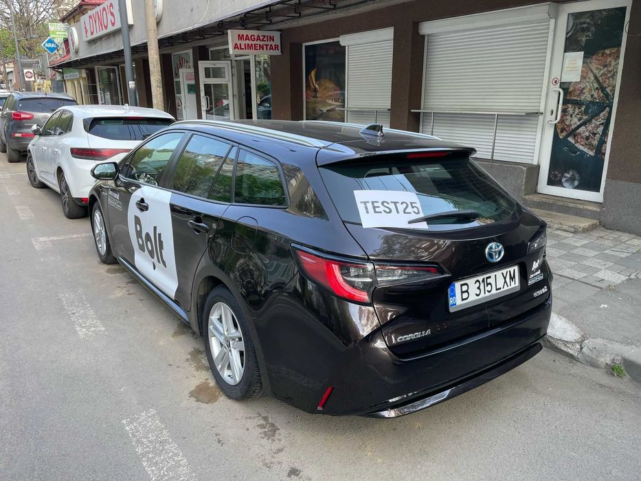 Închirie/Rămânere Toyota C-HR COROLLA hybrid+GPL automată UBER BOLT