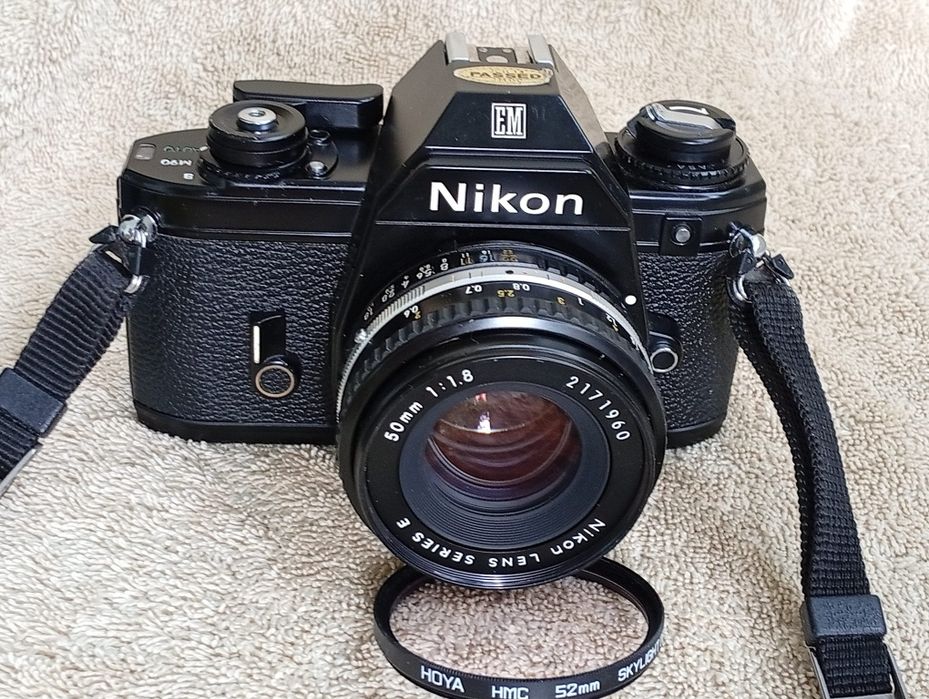 Aparat foto Nikon  EM