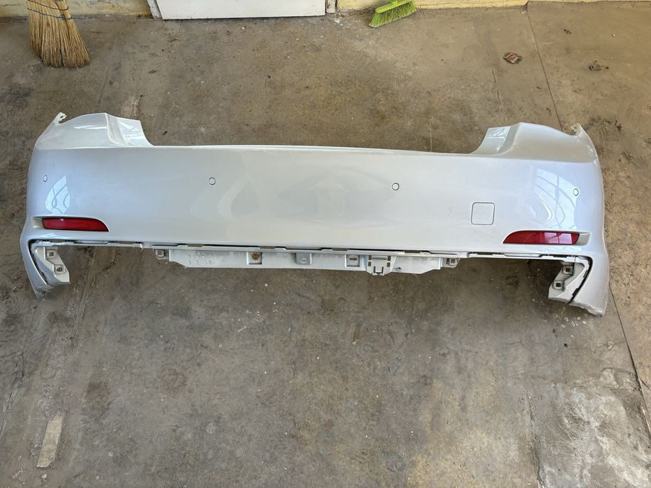 Bmw 7 F01 F02 задна броня