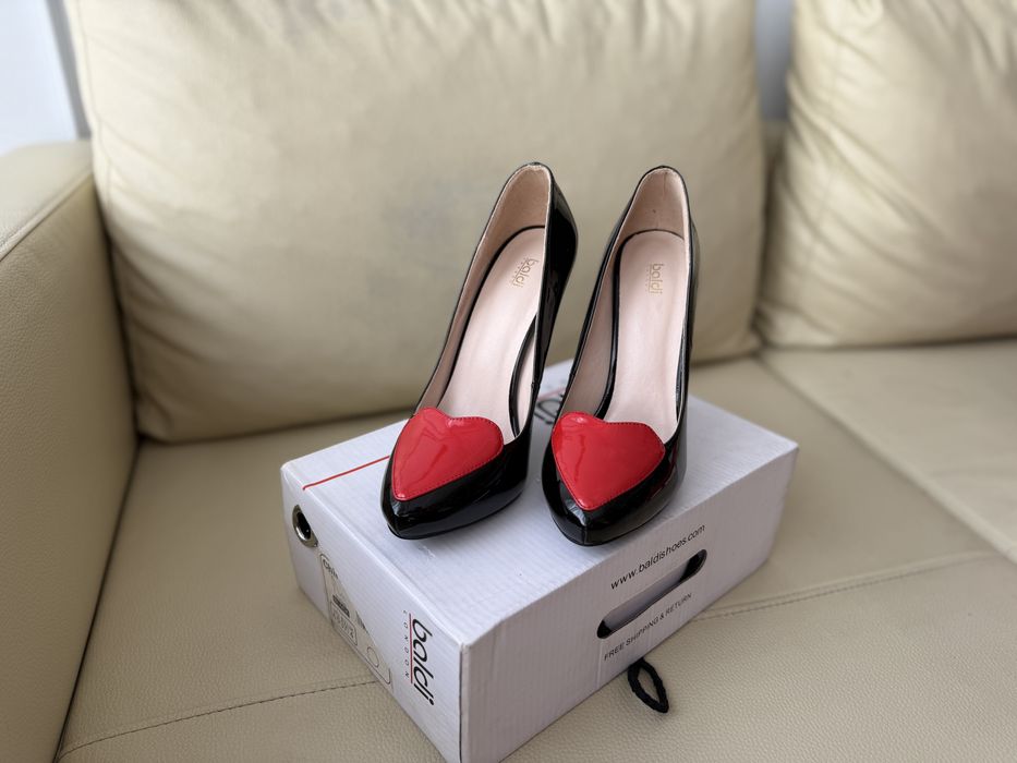 Продам туфли каблук 11 см