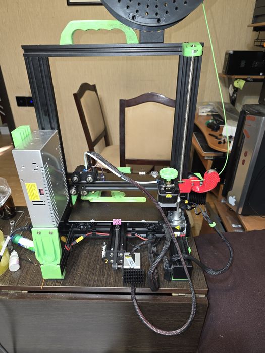 3D-принтер Creality Ender 3 Neo Улучшенный,  настроен.