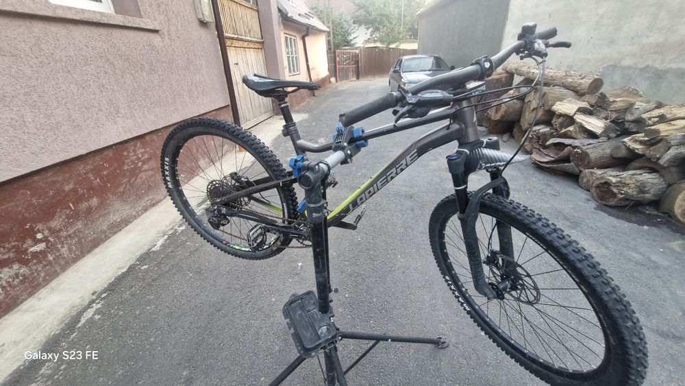 MTB full-suspension, cu roată de /29", transmisie 1x și tija de șa