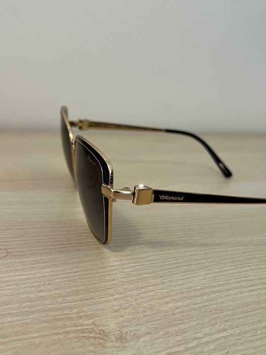 Слънчеви Очила CHOPARD, модел SCHB69S, 301F, перфектно състояние