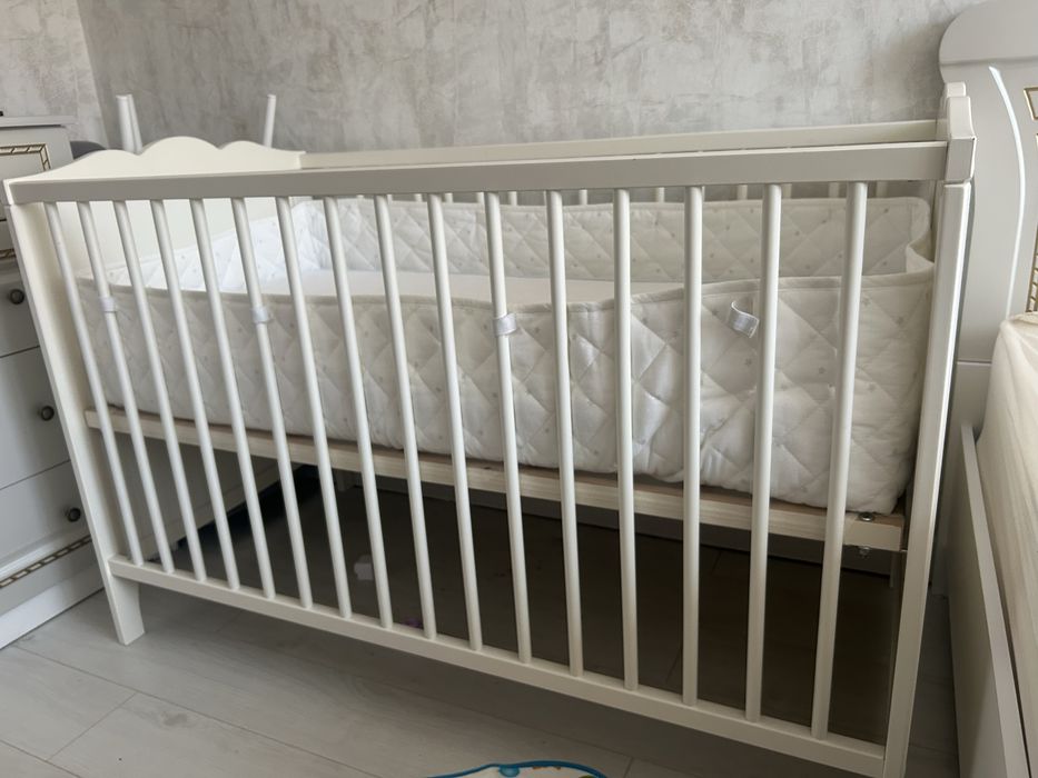 Продам детскую кроватку Ikea