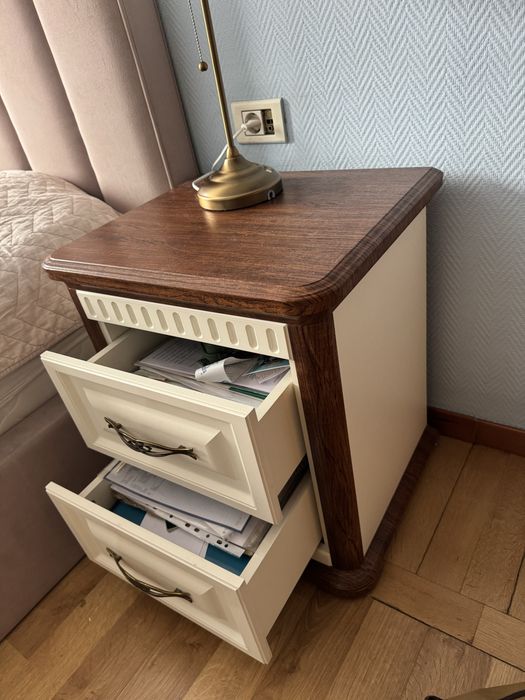 Тумба прикроватная