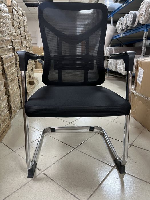 Продам стол журнальный со стулом каждая по 25 тыс