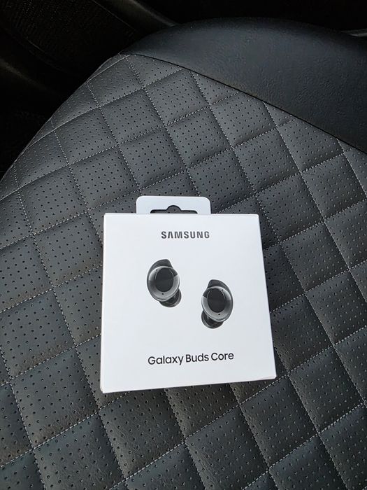 Наушники Samsung Buds Core