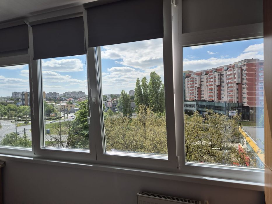 Închiriez garsoniera