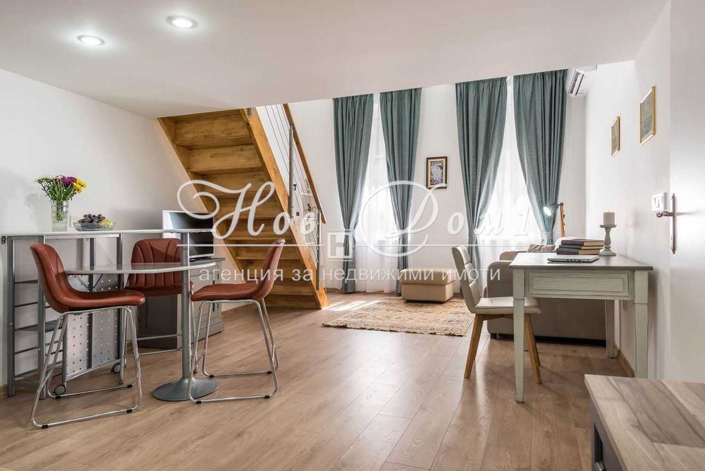 Дава се под наем Многостаен апартамент в Варна, Гръцка махала - 150 кв.м за 466200 € - Снимка #2