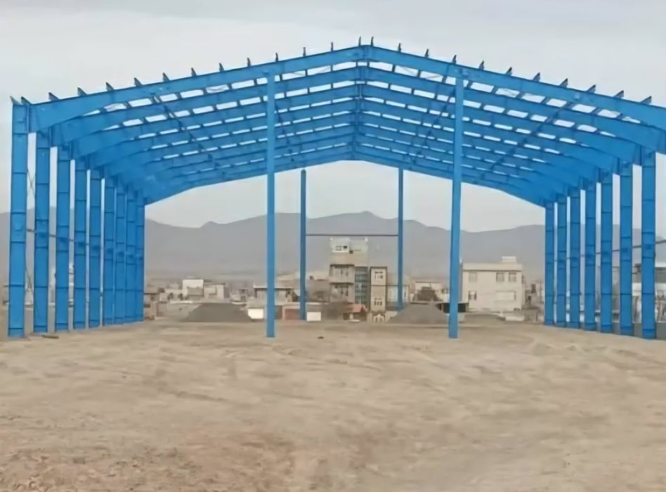 Vând structură metalică urgent