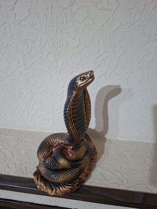 Продаю статуэтки .