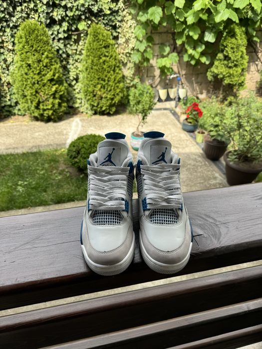 Jordan 4 military blue