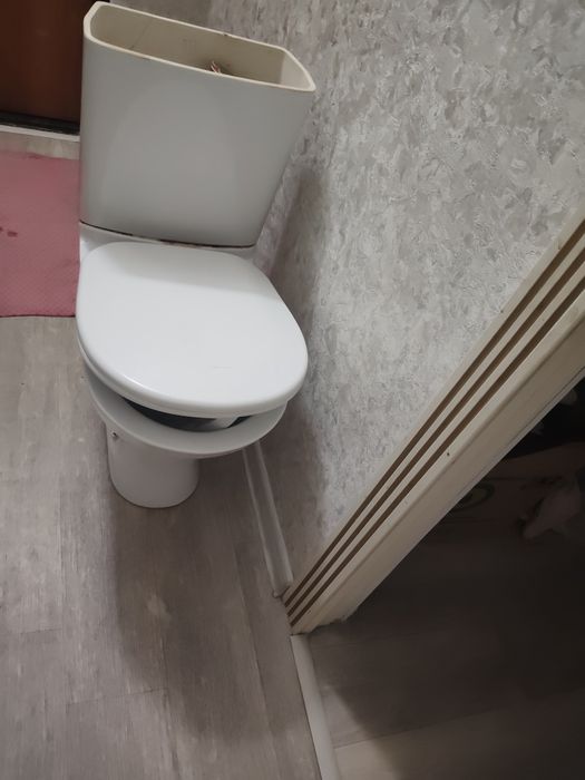 Отдам унитаз.  В хорошем состоянии