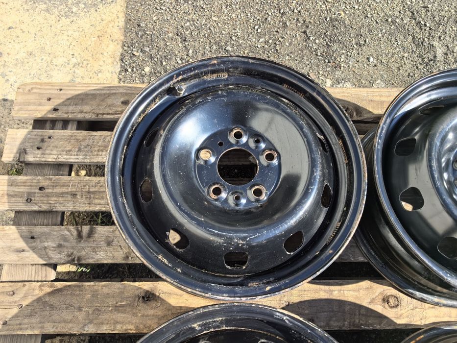 16 цола 5 х 118 мм Фиат / Пежо / Ситроен / Ивеко - 6 инча / ЕТ 68