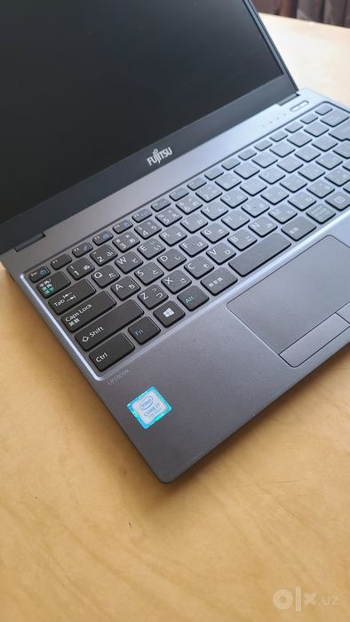 Fujitsu — Intel Core i7-7200U | 8GB DDR4 | 128GB SSD | 14" FHD IPS