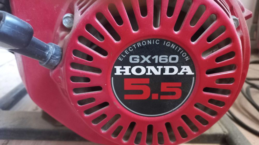 Бензогенератор  Honda  2.6 квт