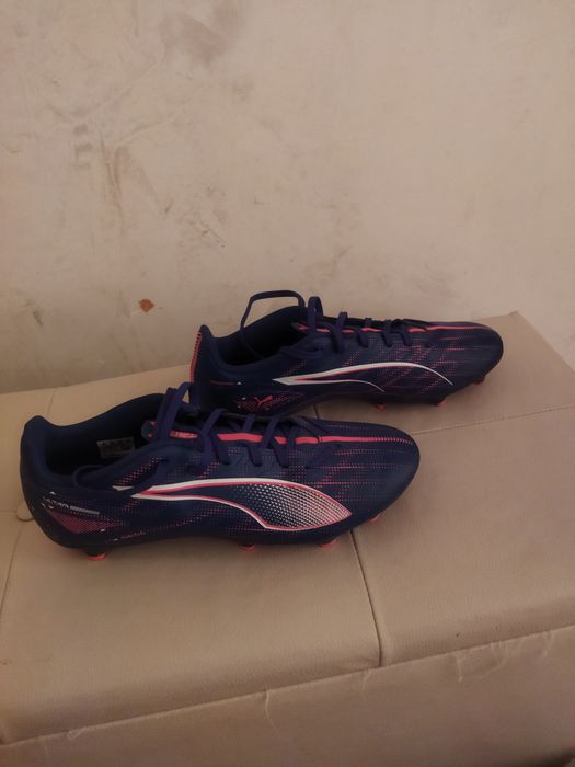 Мъжки бутонки нови