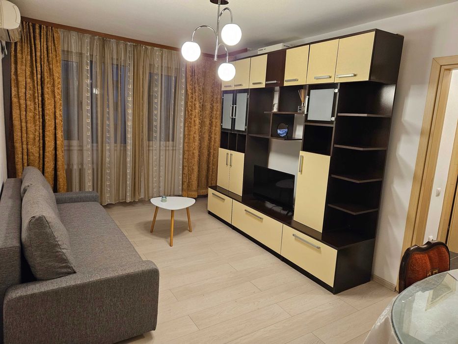 Inchiriez apartament 2 camere renovat, echipat, disponibil imediat