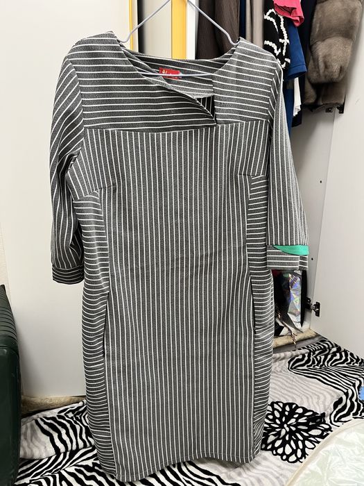 Отдам даром женские вещи