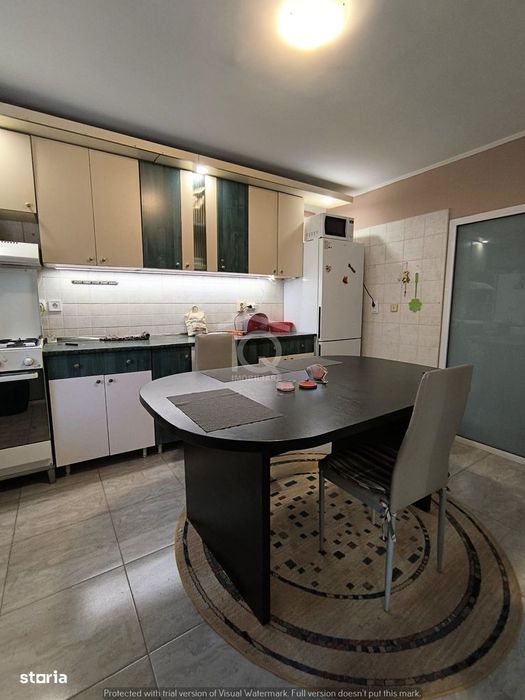 Apartament 4 camere decomandat Păcurari – 2 băi, etaj 3